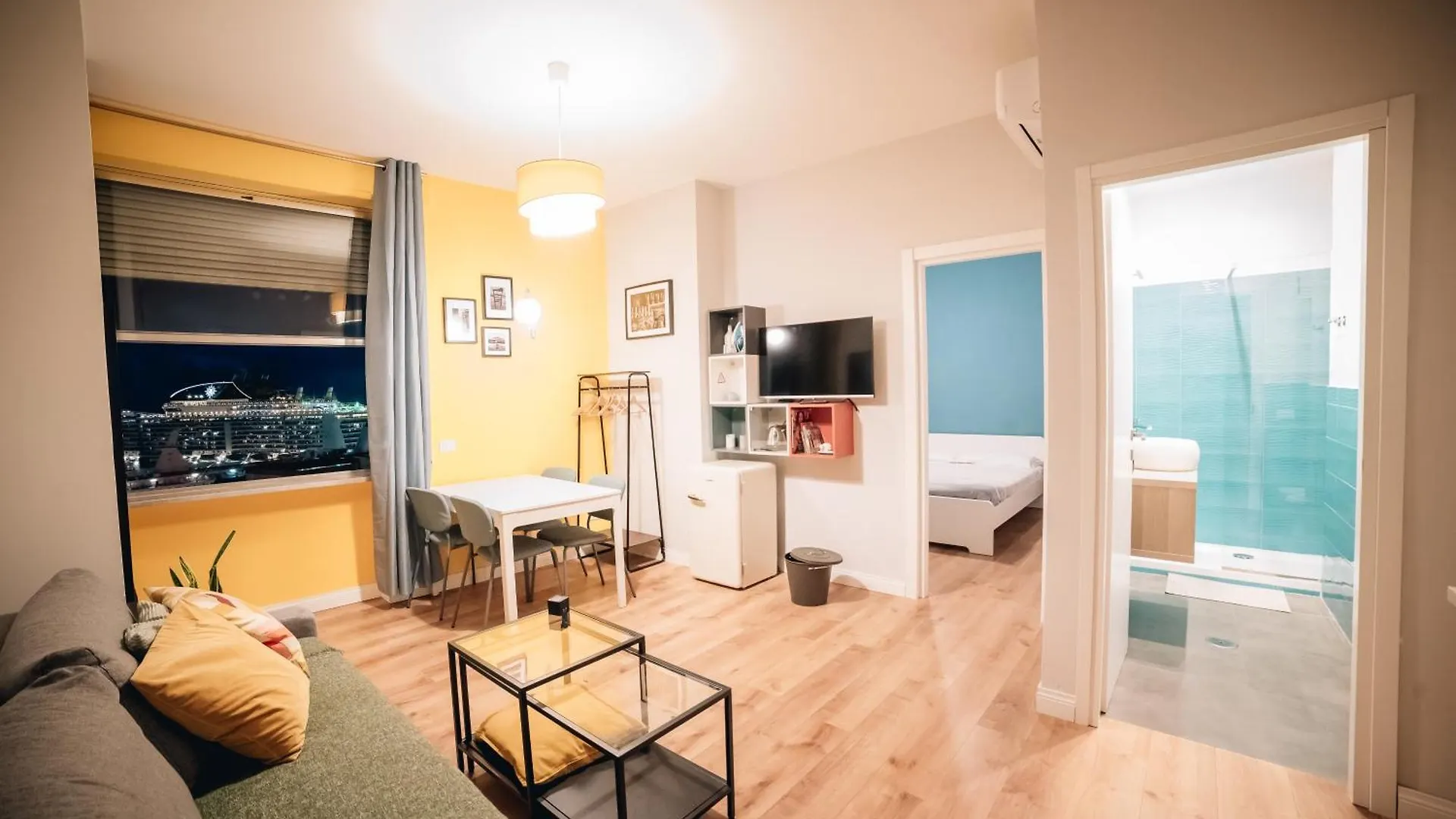 Апартаменты 12Th Floor Napoli